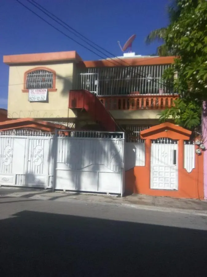 Casa De Hospedaje Narda Barahona