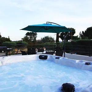 T3 Grande Terrasse Et Jacuzzi Privatif , La Ciotat France